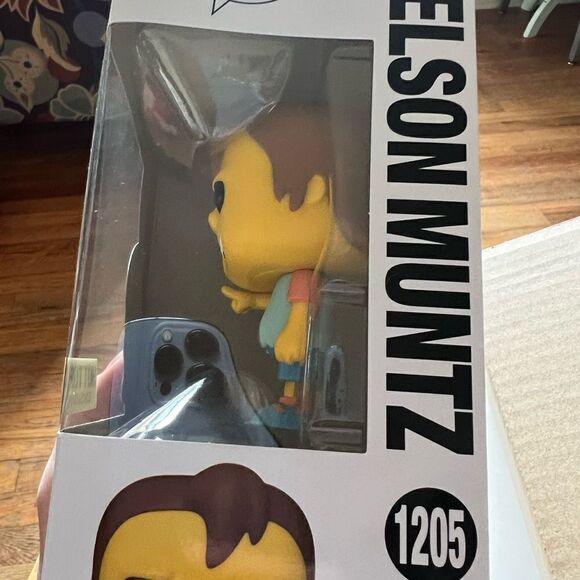 Funko Pop The Simpsons Nelson Muntz #1205 Hot Topic Exclusive Vinyl Figure - Picture 4 of 6